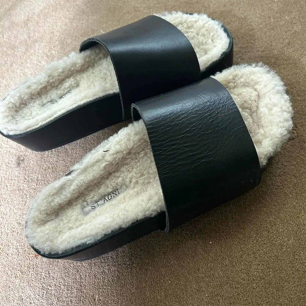 St.Agni black slides with shearling foot bed size 38 - Picture 4 of 4